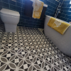 Feature-Floor-Tiling