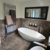 Large-Ensuite-Installation